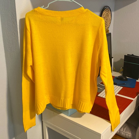 H&M mustard knit sweater - Picture 5 of 10